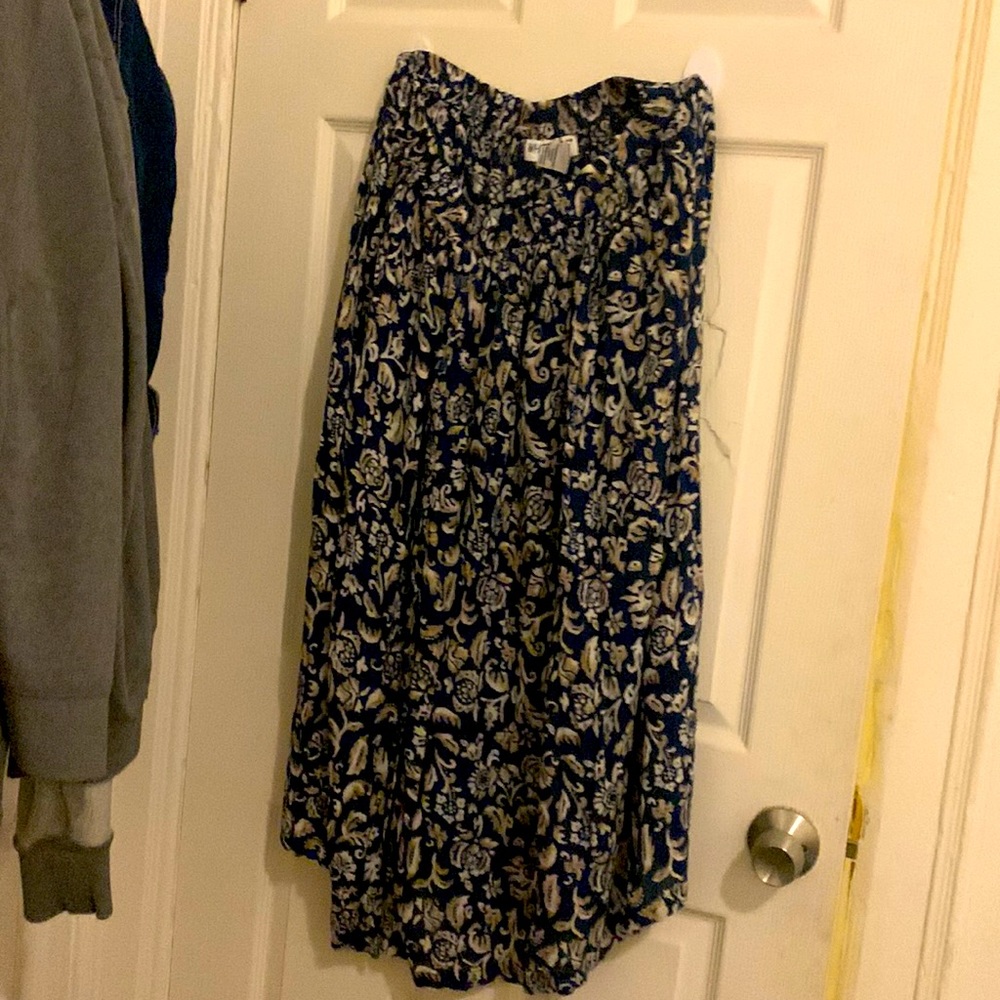 Another beautiful designed skirt nice fitting around the waist